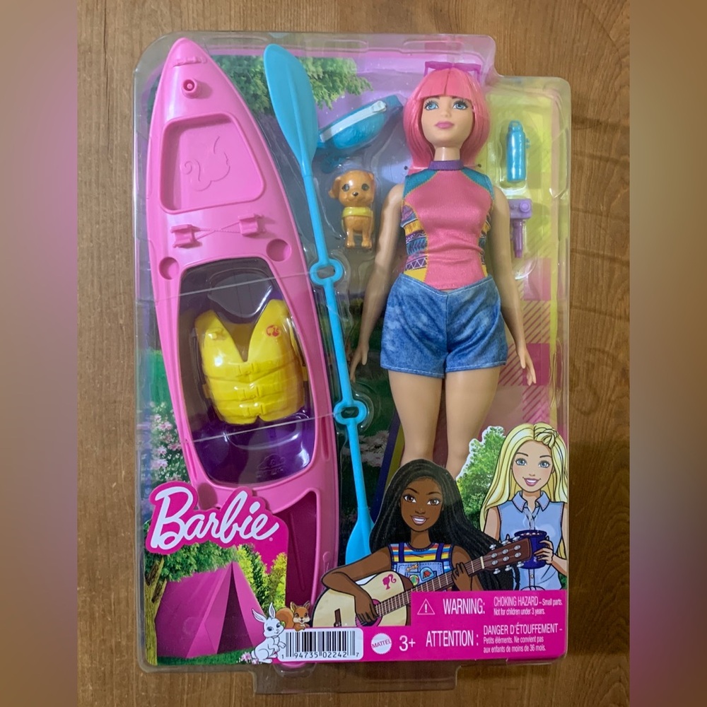 Barbie Friend Daisy Jean, Puppy and Pink Purple Kayak NIB NRFB